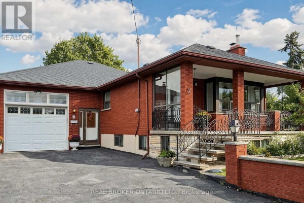 2 Dorking Crescent, Toronto, ON, photo 3