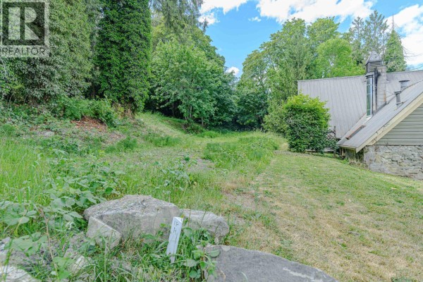 2 Drake Road, Salt Spring Island, BC V8K2K8 Photo 4
