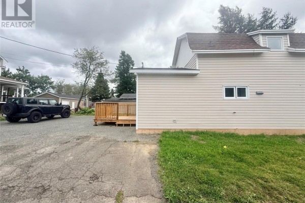 2 Eighteenth Avenue, Grand Falls Windsor, NL, photo 2
