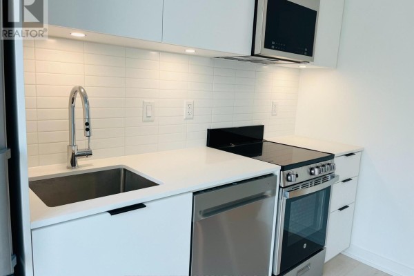 Bathroom - 2 Floor - 1 Vine Avenue, Toronto, ON M6P0C8 Photo 3