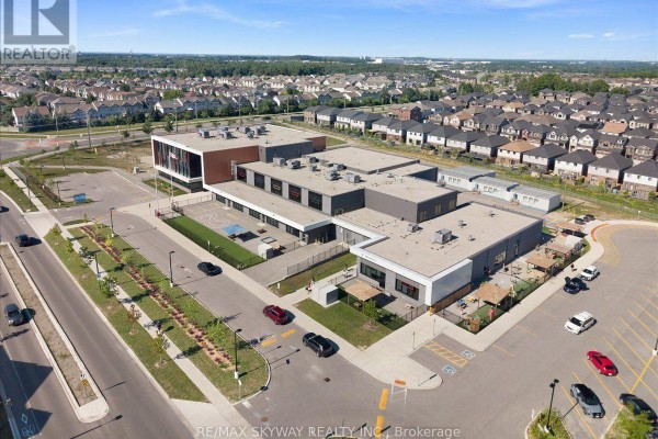 2 Georgina Street, Kitchener, ON N2R0S6 Photo 4