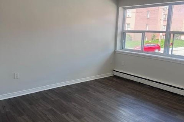 Bedroom - 2 Grant Boulevard Unit# 8, Hamilton, ON L9H4L4 Photo 5
