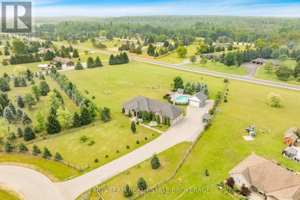2 Harry Parker Place, Adjala Tosorontio, ON, photo 3