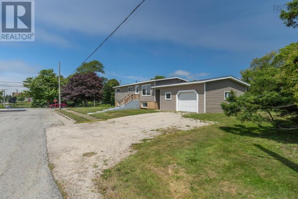 Laundry room - 2 Huntington Street, Yarmouth, NS B5A2R9 Photo 5