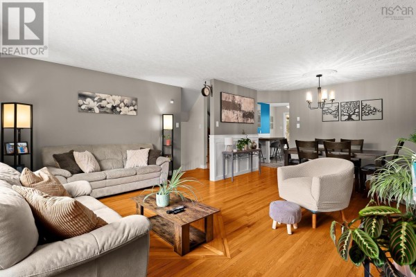 Family room - 2 Joan Eleanor Drive, Dartmouth, NS B2W5Z9 Photo 5