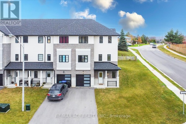2 Lahey Crescent, Penetanguishene, ON L9M0W1 Photo 5