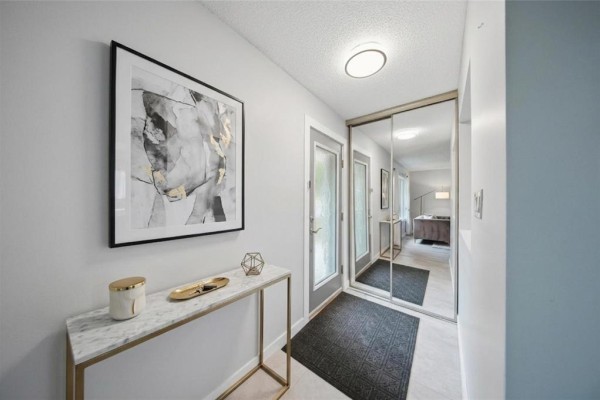 4pc Bathroom - 2 Leicester Square, Winnipeg, MB R3J1B7 Photo 4