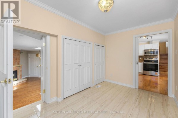 Primary Bedroom - 2 Leita Court, Toronto, ON M9A4W2 Photo 4