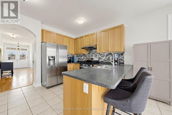 Primary Bedroom - 2 Lucida Court, Whitchurch Stouffville, ON L4A1S1 Photo 5