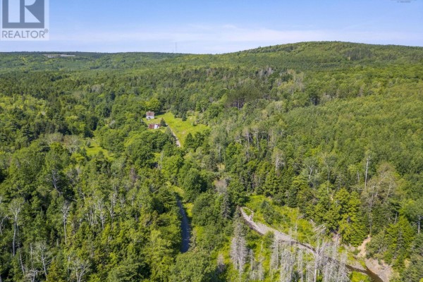 2 Macpherson Road, Macphersons Mills, NS B2H5C8 Photo 3