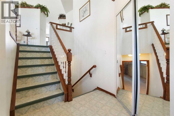 Dining room - 2 Madison Court, Strathmore, AB T1P1M5 Photo 2