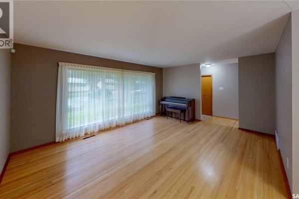 Dining room - 2 Malone Crescent, Regina, SK S4S5R2 Photo 3