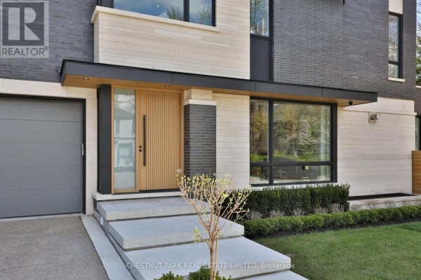 2 Marchwood Drive, Toronto, ON, photo 2