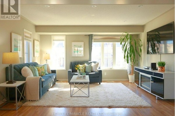 Living room - 2 Martinworth Lane, Ajax, ON L1Z0C1 Photo 3