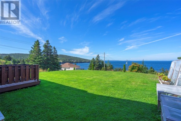 Family room - 2 Max's Lane, Whiteway, NL A0B3L0 Photo 3
