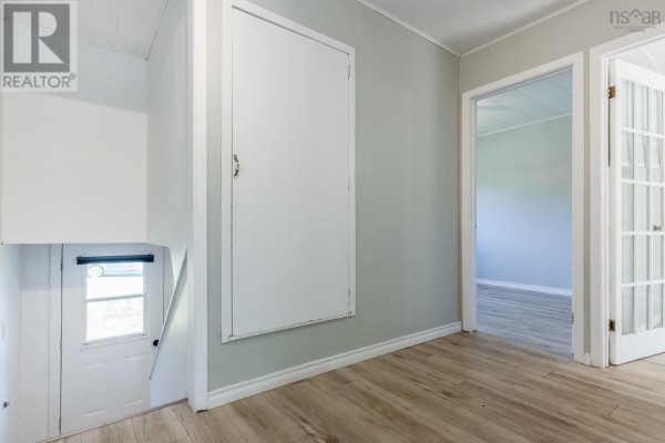 3pc Bathroom - 2 Minas Street, Kentville, NS B4N2N8 Photo 5