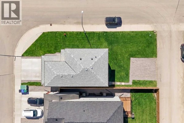 2 Miners Road W, Lethbridge, AB, photo 3