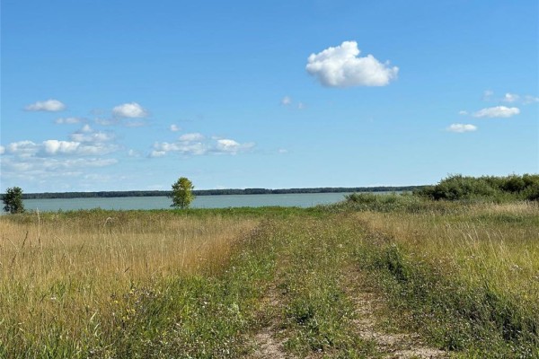 2 Night Swimming Drive, Lake Manitoba Narrows, MB R0L1S0 Photo 4