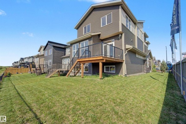 2 Nouveau Dr, St  Albert, AB, photo 2