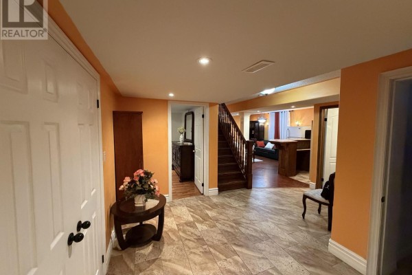 Bedroom 2 - 2 Pineridge Drive, Hamilton, ON L9A5K2 Photo 2