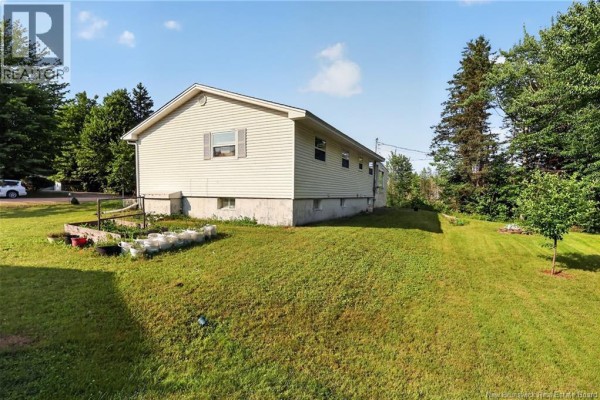 Bedroom - 2 Pleasantview Street, Lutes Mountain, NB E1G2S6 Photo 4