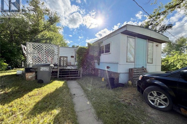 2 Prairie Sun Court, Swift Current, SK, photo 2