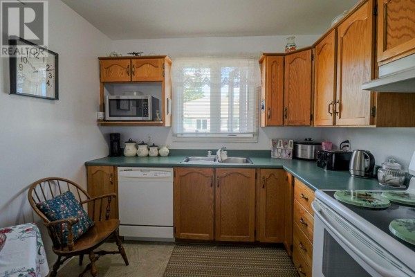 2 Sarasota Court, St  John S, NL, photo 3