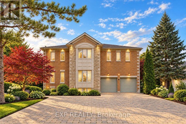 2 Shallmar Gardens, Richmond Hill, ON, photo 2