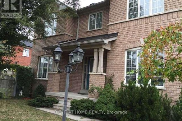 2 Silver Linden Drive, Richmond Hill, ON, photo 2