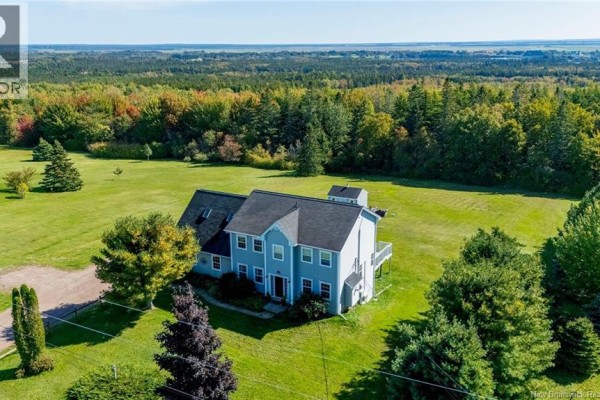 Family room - 2 Sunrise Ridge, Sackville, NB E4L4S5 Photo 3