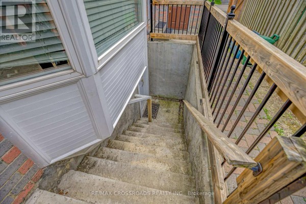 2 Viceregal Court, Whitby, ON L1N6R2 Photo 5