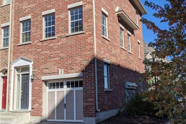 2 Whitehaven Lane, Kitchener, ON, photo 2