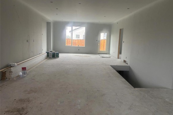 Family room - 2 Willow Lane, St Adolphe, MB R5A0B5 Photo 3