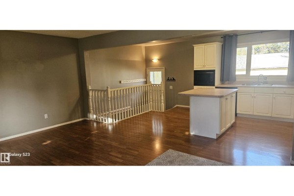 Primary Bedroom - 2 Wren Cr, Sherwood Park, AB T8A0G5 Photo 4