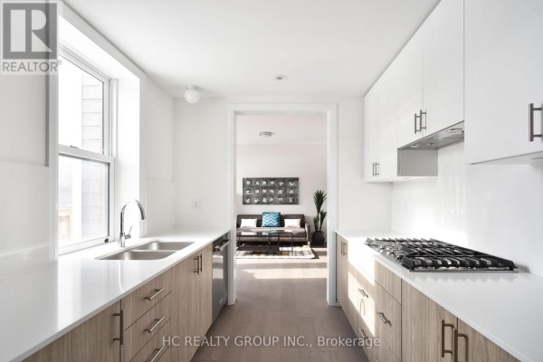 2 Yans Way, Markham, ON, photo 3