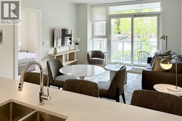 2-bdrm 423 6th Street, West Vancouver, BC V7T0A1 Photo 5
