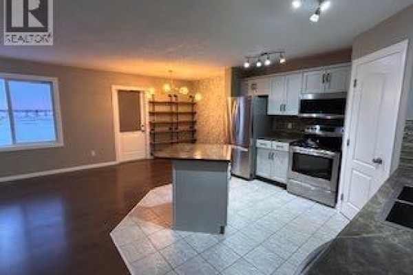 20, 6802 50 Avenue, Camrose, AB, photo 2