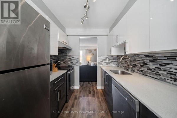Living room - 20 - 160 Rittenhouse Road, Kitchener, ON N2E3G6 Photo 5