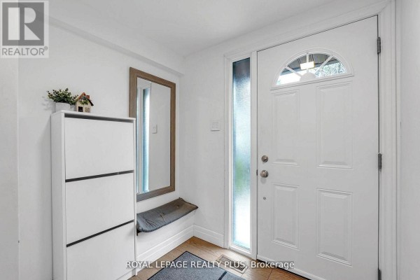 Family room - 20 - 1755 Rathburn Road E, Mississauga, ON L4E2M8 Photo 3