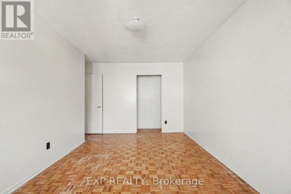 20 - 2300 Ogilvie Road, Ottawa, ON K1J7X8 Photo 5