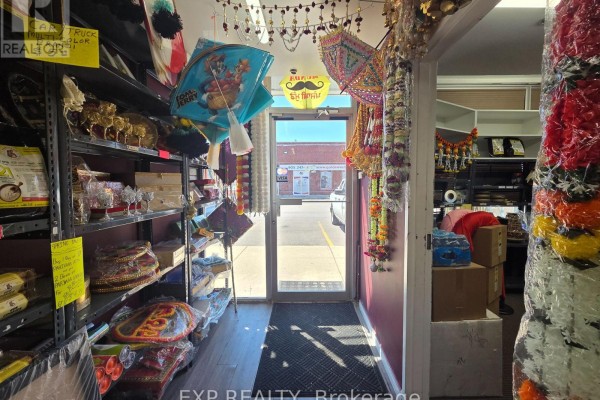 20 - 2575 Steeles Avenue E, Brampton, ON L6T5T1 Photo 3