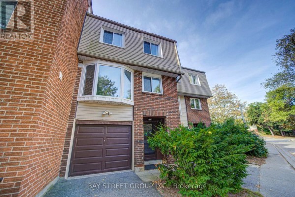 20 - 33 Dundalk Drive, Toronto, ON M1P4X6 Photo 2