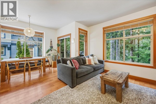 20 1530 Tynebridge Lane, Whistler, BC V8E0L3 Photo 4