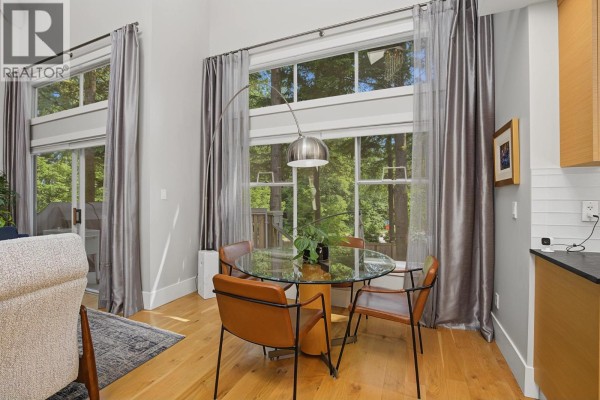 20 1900 Indian River Crescent, North Vancouver, BC V7G2R1 Photo 5