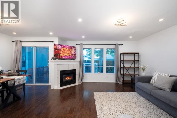 20 2590 Panorama Drive, Coquitlam, BC V3E2W9 Photo 4