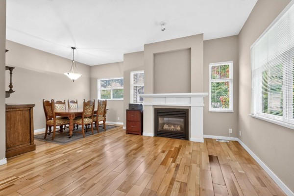 20 2678 King George Boulevard, Surrey, BC V4P1H6 Photo 4