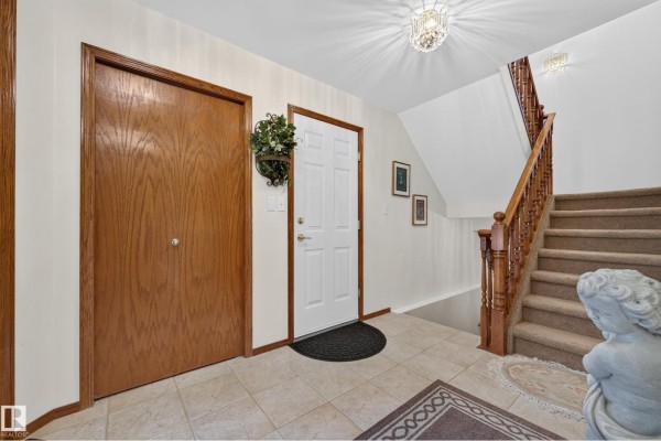 Family room - #20 65 Cranford Dr, Sherwood Park, AB T8H1W5 Photo 4