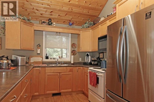 Primary Bedroom - 20 Access Road, Ministikwan Lake, SK S0M3G0 Photo 4