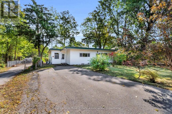 Primary Bedroom - 20 Adamson Street N, Halton Hills, ON L0P0A2 Photo 5