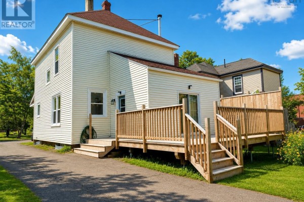Foyer - 20 Agnew Street, Amherst, NS B4H2B6 Photo 4